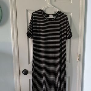 Navy and Gray Striped Lularoe Maria - Large